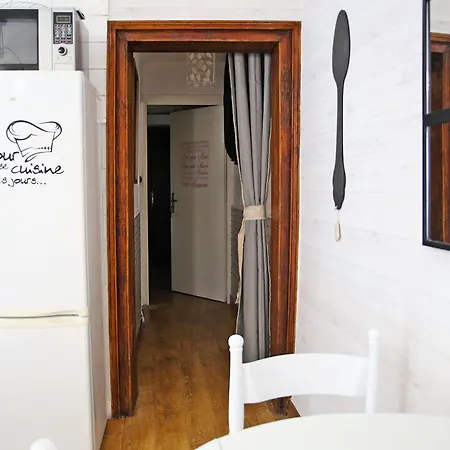 Studio 37m2 Vieille Proche De La Cathedrale, Draps Fournis Sans Supplement! Serviettes Non -fournies Apartmán *