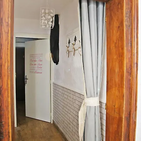 Appartamento Studio 37m2 Vieille Proche De La Cathedrale, Draps Fournis Sans Supplement! Serviettes Non -fournies