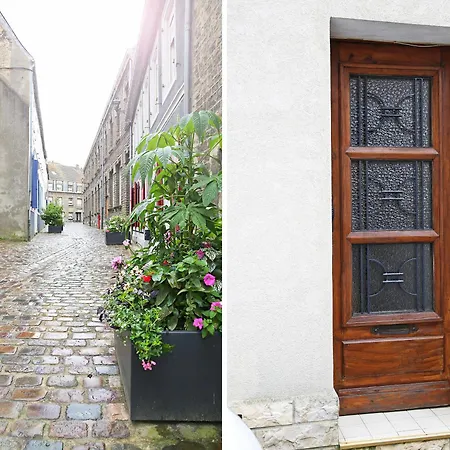 Studio 37m2 Vieille Proche De La Cathedrale, Draps Fournis Sans Supplement! Serviettes Non -fournies