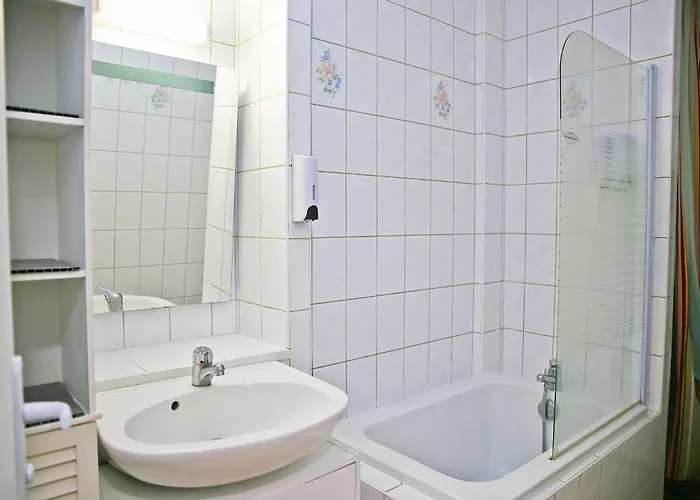 Studio 37m2 Vieille Proche De La Cathedrale, Draps Fournis Sans Supplement! Serviettes Non -fournies Boulogne-sur-Mer