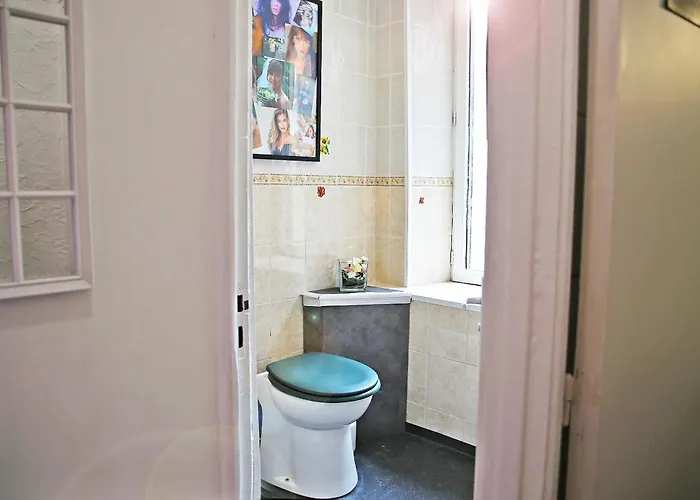 Studio 37m2 Vieille Proche De La Cathedrale, Draps Fournis Sans Supplement! Serviettes Non -fournies
