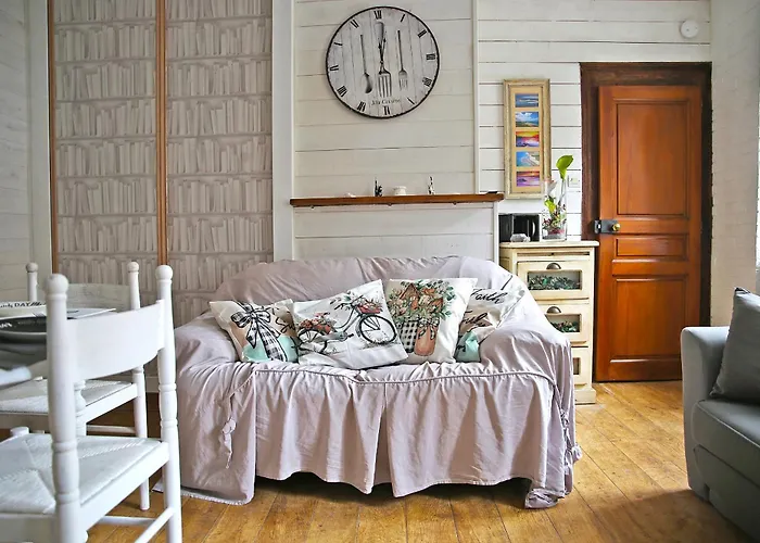 Apartment Studio 37m2 Vieille Proche De La Cathedrale, Draps Fournis Sans Supplement! Serviettes Non -fournies